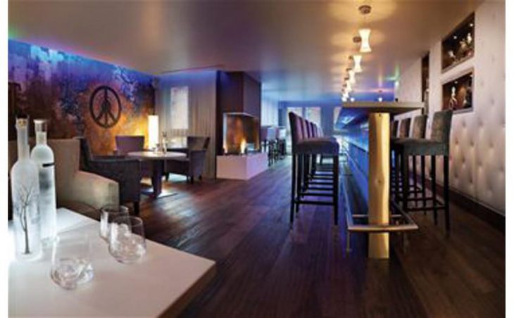 Hotel Les Suites De La Potiniere in Courchevel , France image 3 